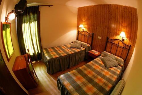 Hotel Llibrada Бенаске Экстерьер фото
