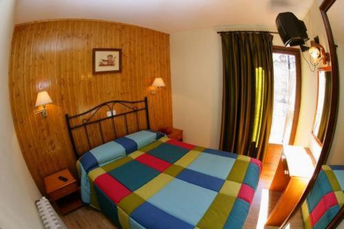 Hotel Llibrada Бенаске Экстерьер фото
