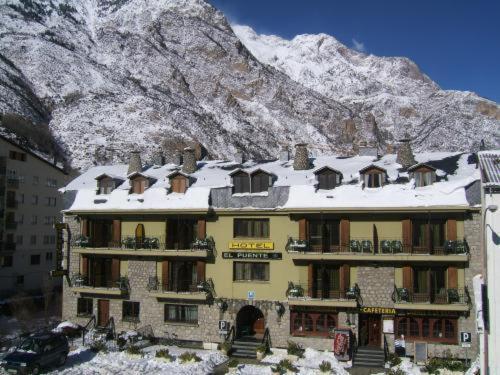 Hotel Llibrada Бенаске Экстерьер фото