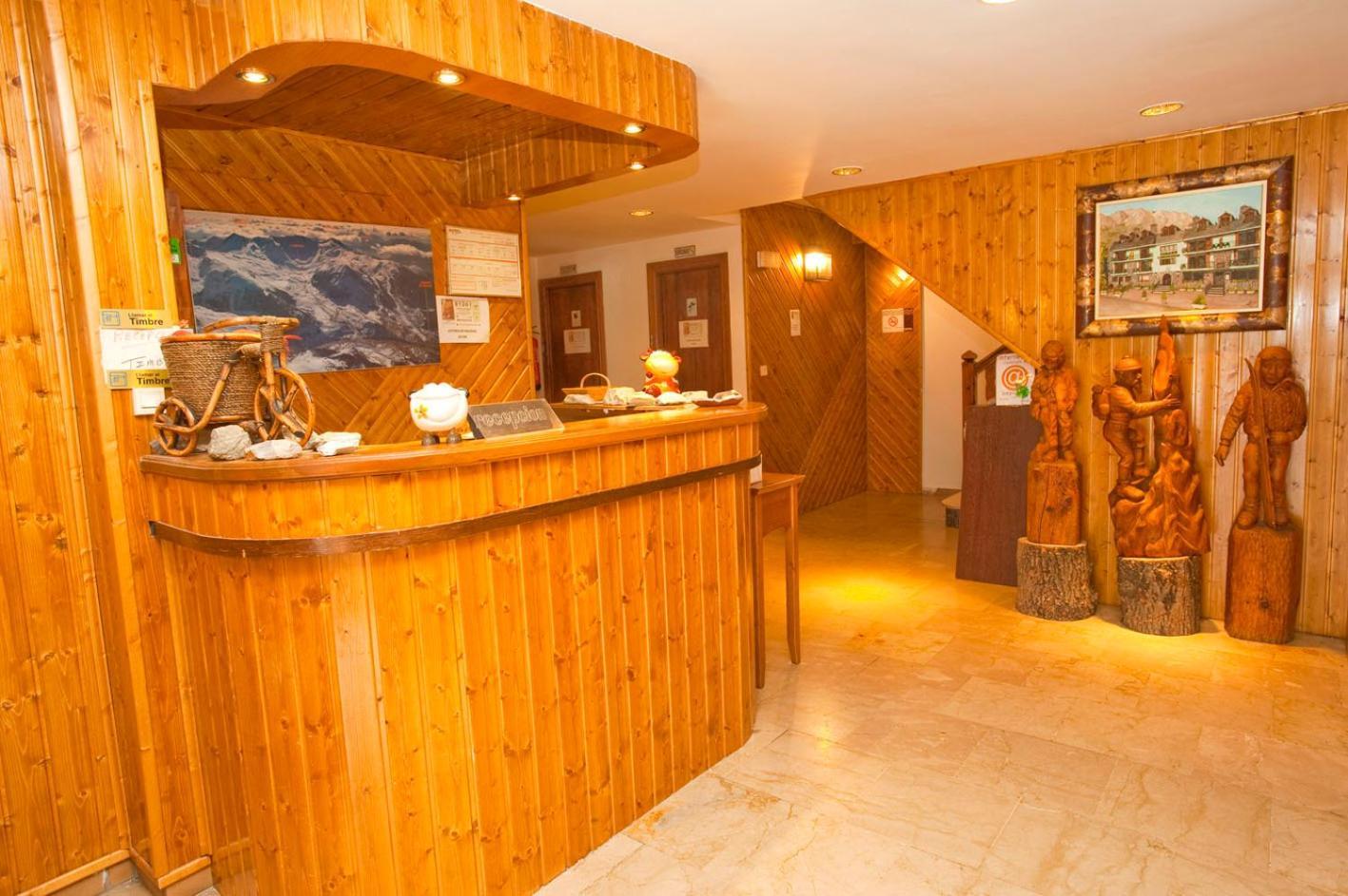 Hotel Llibrada Бенаске Экстерьер фото