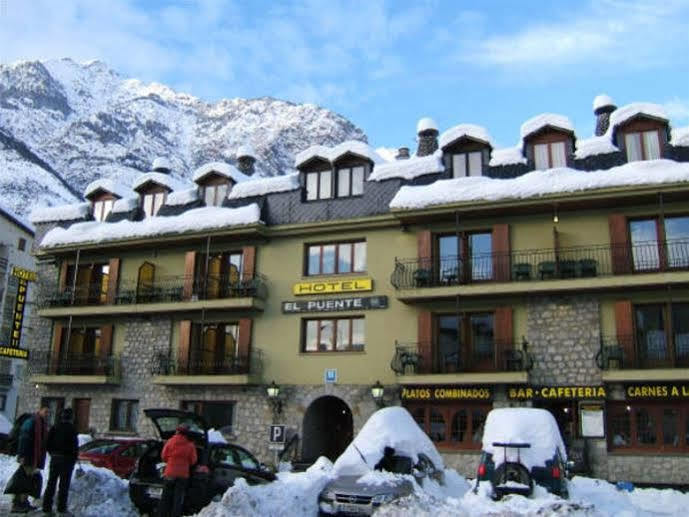 Hotel Llibrada Бенаске Экстерьер фото